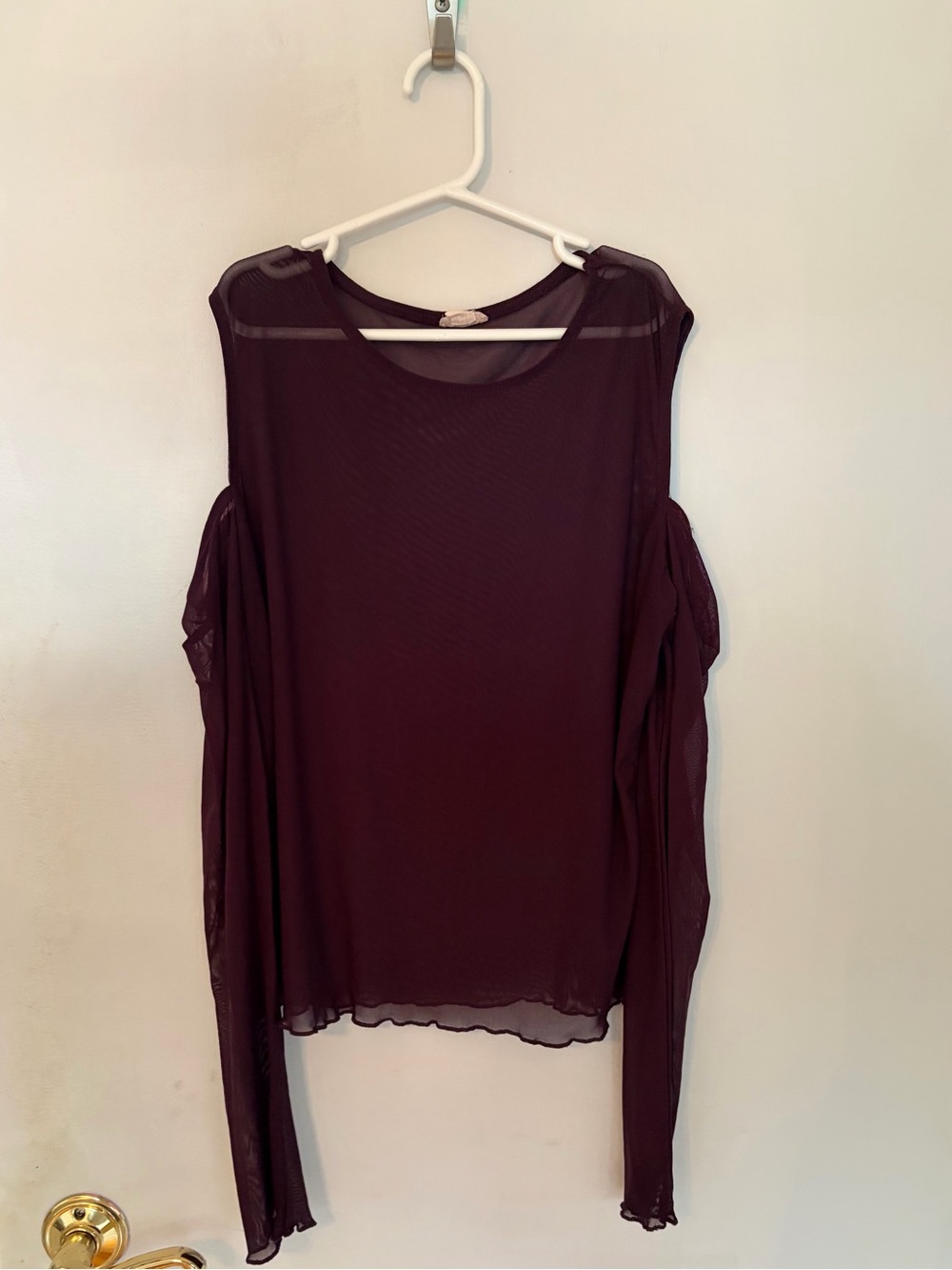 Women’s Burgundy Garage Cold Shoulder Mesh Top Size Large